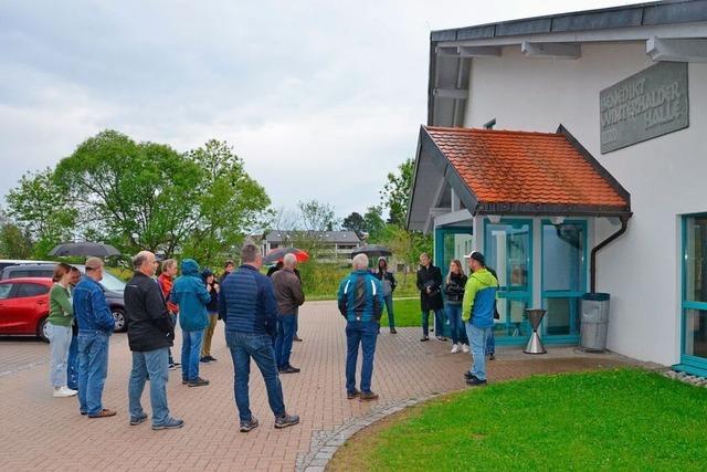 Planer erlutern Sanierungsstand bei Benedikt-Winterhalder-Halle