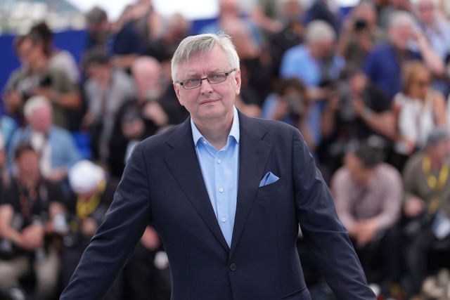Sergei Loznitsa bei der Vorstellung seines neuen Films in Cannes.  | Foto: Lewis Joly/Invision/AP/dpa