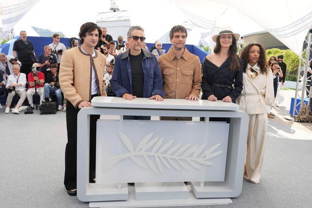 Das Filmteam von "The Secret Agent" in Cannes.  | Foto: Natacha Pisarenko/Invision/AP/dpa