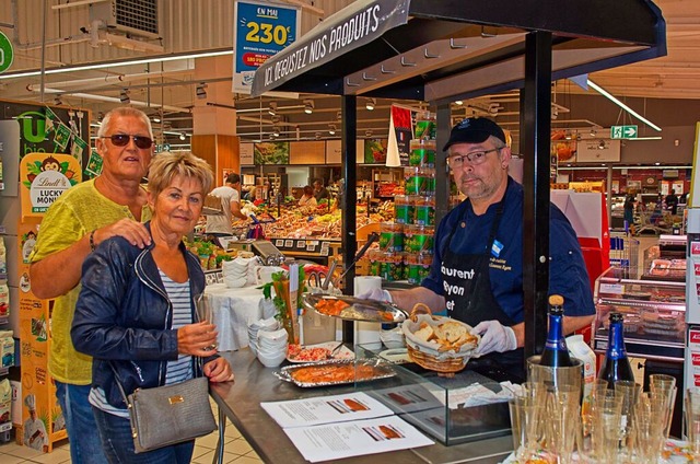 Arlette und Frederic Friedrichs wohnen...rlette kocht jedes Gericht Ryons nach. | Foto: Heinz Käsinger Arlette und Frederic Friedrichs wohnen...rlette kocht jedes Gericht Ryons nach. | Foto: Heinz Käsinger