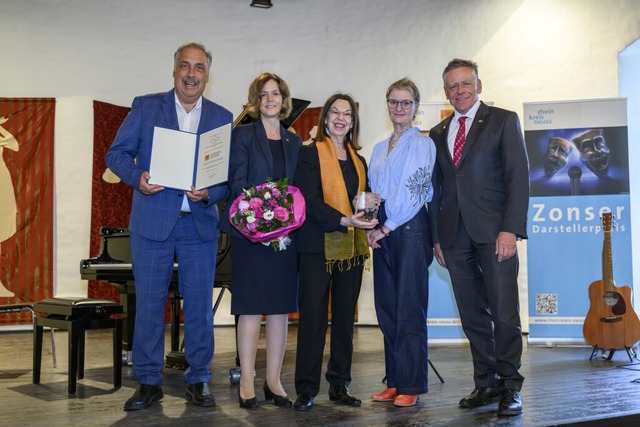 Preisvergabe des Mundart-Hörspielpreis...der, Hans-Jürgen Petrauschke (Landrat) | Foto: Wolfgang Walter Preisvergabe des Mundart-Hörspielpreis...der, Hans-Jürgen Petrauschke (Landrat) | Foto: Wolfgang Walter