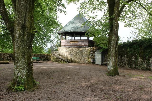 Am Vatertag ldt die Wehrer Geisterzunft wieder zum Schlsslefest im Innenhof der Burgruine Werrach