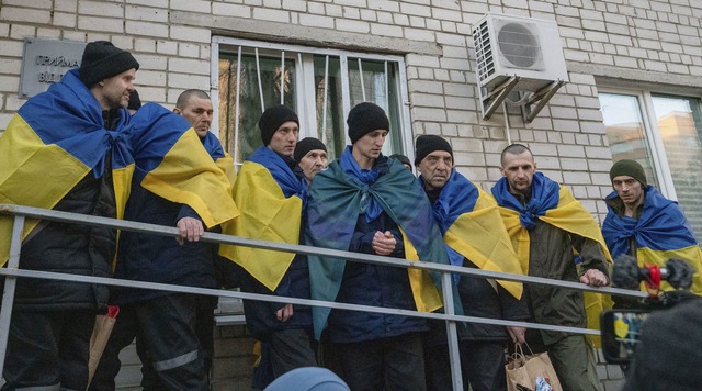 Russland und die Ukraine haben im Krie...ig;te Austausch begonnen. (Archivbild) | Foto: -/kyodo/dpa Russland und die Ukraine haben im Krie...ig;te Austausch begonnen. (Archivbild) | Foto: -/kyodo/dpa