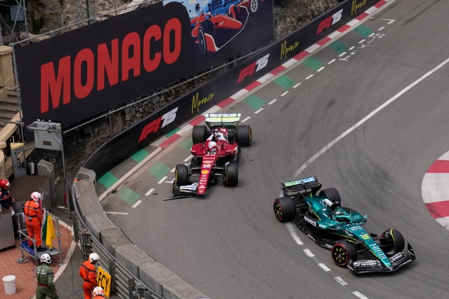 Nach diesem Unfall mit Leclerc (l) und Stroll kommt es zur Unterbrechung. | Foto: Manu Fernandez/AP/dpa Nach diesem Unfall mit Leclerc (l) und Stroll kommt es zur Unterbrechung. | Foto: Manu Fernandez/AP/dpa