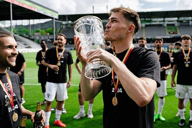 2024 gewann Tim Zölle mit dem FC 08 Vi... FC Auggen ab 14.30 Uhr im Liveticker. | Foto: IMAGO/Eibner-Pressefoto/Patrick Hipp 2024 gewann Tim Zölle mit dem FC 08 Vi... FC Auggen ab 14.30 Uhr im Liveticker. | Foto: IMAGO/Eibner-Pressefoto/Patrick Hipp