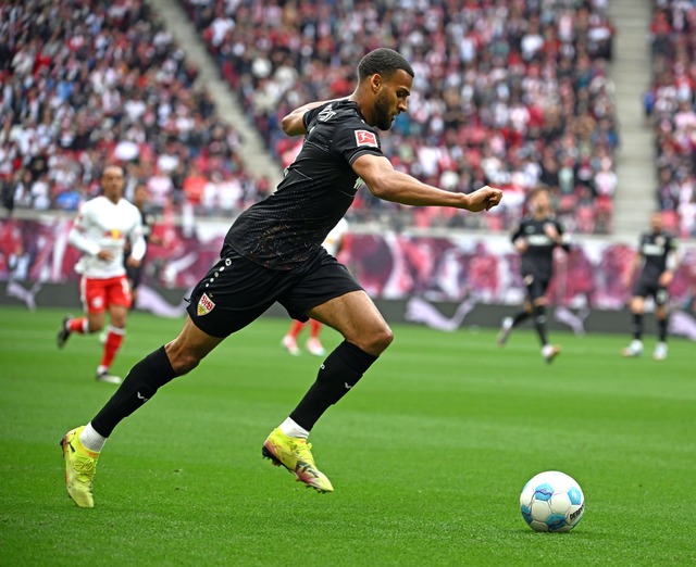 Der VfB Stuttgart wird im Pokalfinale den Trikotsponsor wechseln. | Foto: Elisa Schu/dpa Der VfB Stuttgart wird im Pokalfinale den Trikotsponsor wechseln. | Foto: Elisa Schu/dpa