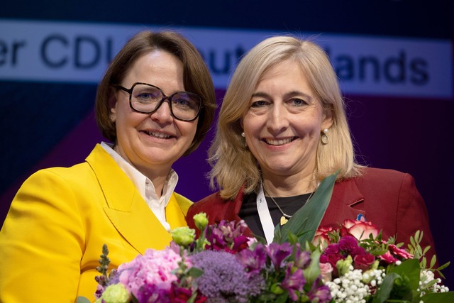 Widmann-Mauz (l.) geht, Warken kommt als neue Vorsitzende der CDU-Frauen-Union  | Foto: Stefan Puchner/dpa
