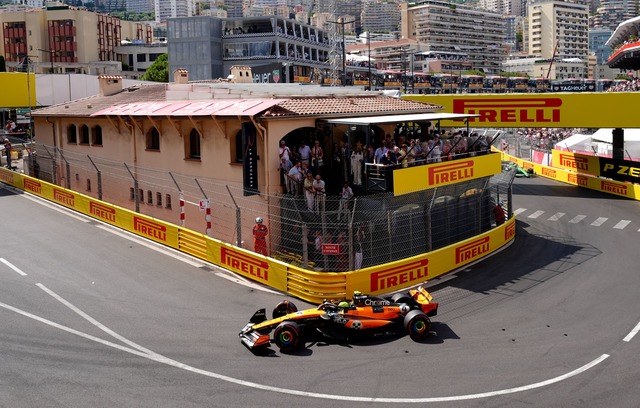Lando Norris holt sich den ersten Startplatz.  | Foto: David Davies/PA Wire/dpa