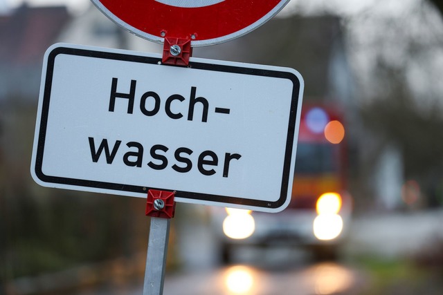 Die Sch&auml;den des Juni-Hochwasser 2...usbesitzer sch&uuml;tzen? (Archivbild)  | Foto: dpa