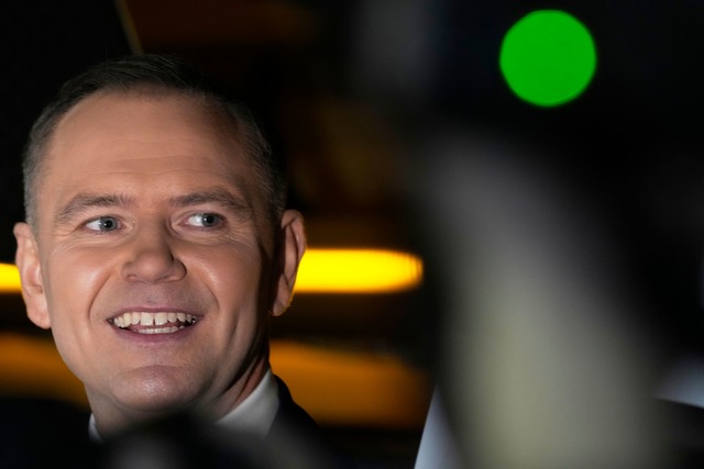 Der Pr&auml;sidentschaftskandidat Nawr...tei PiS unterst&uuml;tzt. (Archivbild)  | Foto: Czarek Sokolowski/AP/dpa