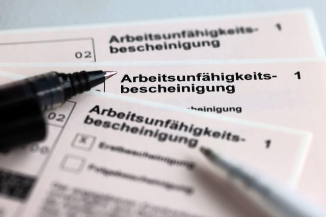 Erkältungswelle hält Fehlzeiten hoch