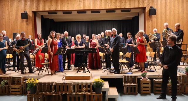 Musique Municipale de Cernay beim Doppelkonzert in Efringen-Kirchen | Foto: Gudrun Gehr Musique Municipale de Cernay beim Doppelkonzert in Efringen-Kirchen | Foto: Gudrun Gehr
