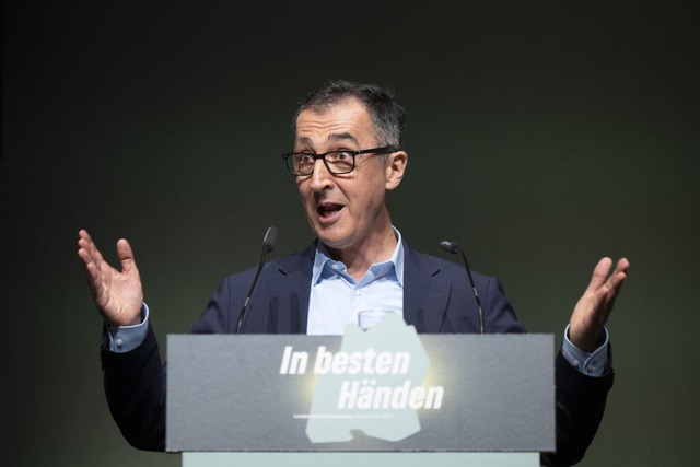 Das ist Cem Özdemir, der Spitzenkandid...für die Landtagswahl im nächsten Jahr. | Foto: Marijan Murat (dpa) Das ist Cem Özdemir, der Spitzenkandid...für die Landtagswahl im nächsten Jahr. | Foto: Marijan Murat (dpa)