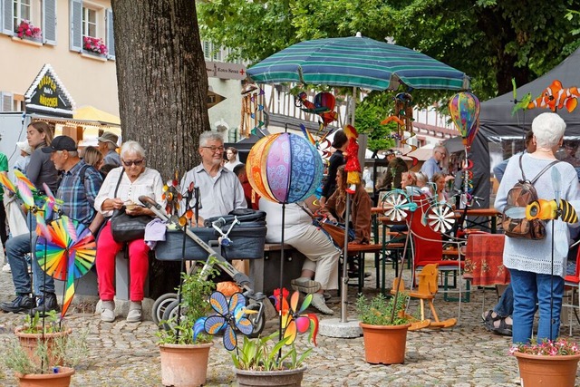 Der zweitägige Jubiläumsmarkt zu 50 Ja...it vielfältigem Angebot nach Burkheim. | Foto: Ruth Seitz Der zweitägige Jubiläumsmarkt zu 50 Ja...it vielfältigem Angebot nach Burkheim. | Foto: Ruth Seitz