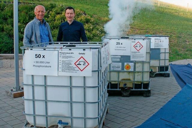 Umstrittene Klrschlammaufbereitung: Umweltchemiker fordert bei BI Bonndorf hhere Standards fr PAFS und Mikroplastik