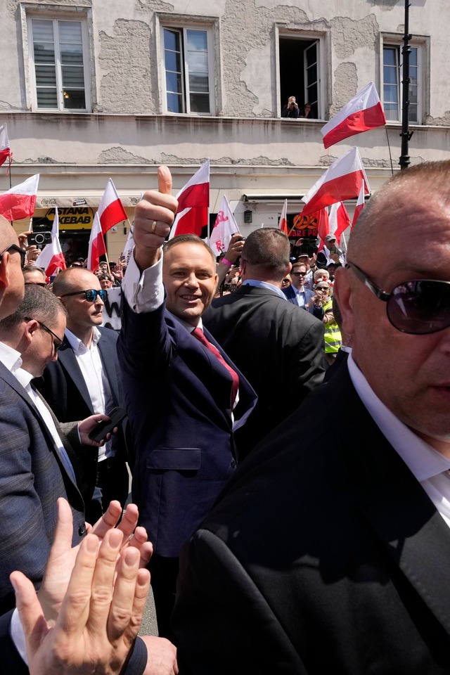 Der konservative polnische Pr&auml;sid...n seiner Anh&auml;nger. (Foto aktuell)  | Foto: Czarek Sokolowski/AP/dpa