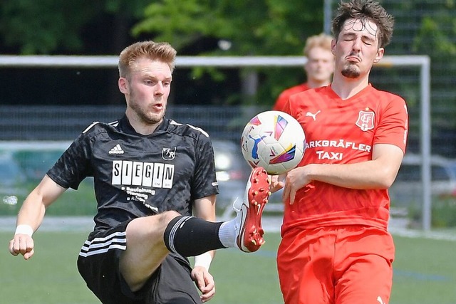 Einer der drei Bellinger Torschtzen: ... den SV Mundingen zum 2:0 fr den VfR.  | Foto: Achim Keller