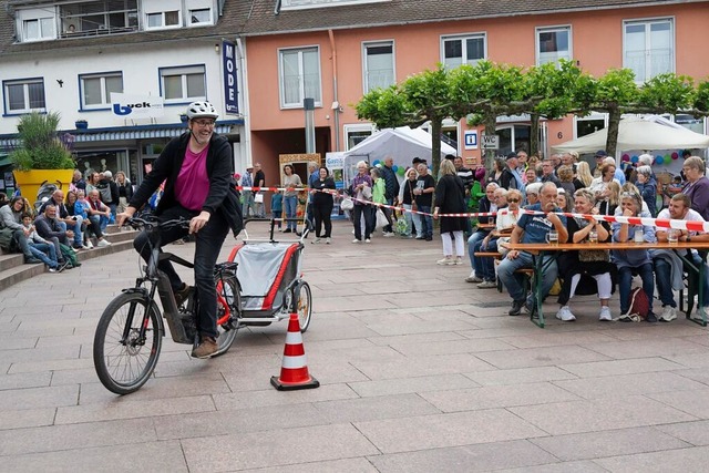 Werbung frs Stadtradeln machte Brgermeister Jens Fondy-Langela.  | Foto: Volker Mnch
