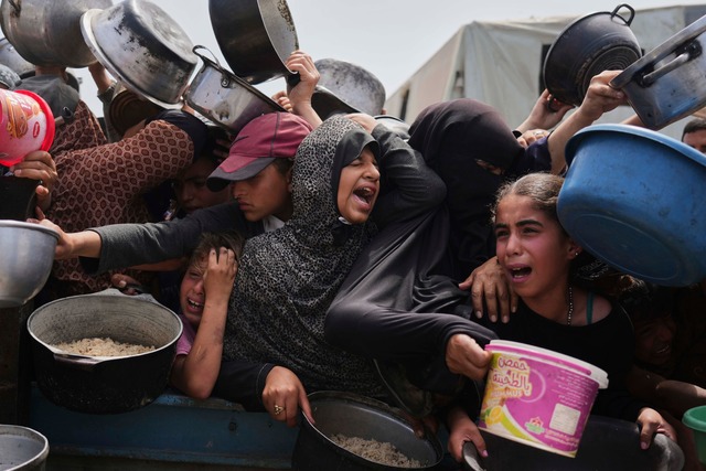 Organisationen warnen vor einer Hungersnot im Gazastreifen. (Archivbild) | Foto: Abdel Kareem Hana/AP/dpa Organisationen warnen vor einer Hungersnot im Gazastreifen. (Archivbild) | Foto: Abdel Kareem Hana/AP/dpa