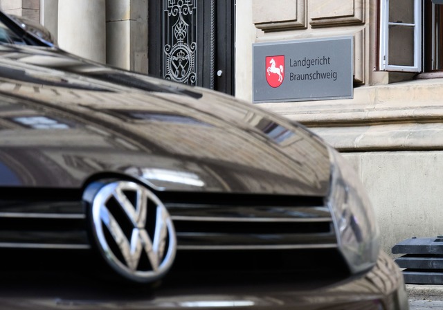 Nach dem Dieselskandal bei Volkswagen ... Aufarbeitung ist aber nicht in Sicht. | Foto: Julian Stratenschulte/dpa Pool/dpa Nach dem Dieselskandal bei Volkswagen ... Aufarbeitung ist aber nicht in Sicht. | Foto: Julian Stratenschulte/dpa Pool/dpa