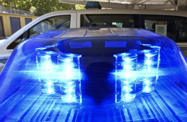 Vor Ort stellte die Polizei fest, dass... Autos beschdigt wurden (Symbolfoto).  | Foto: Michael Bamberger
