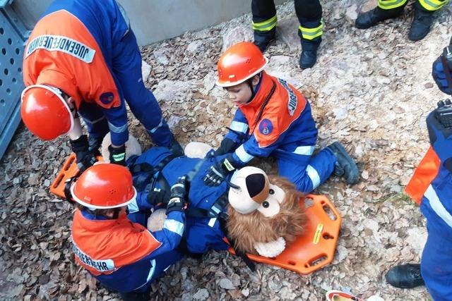 Jugendfeuerwehren aus Kenzingen Teamgeist und Mut beim Feuerwehrtag