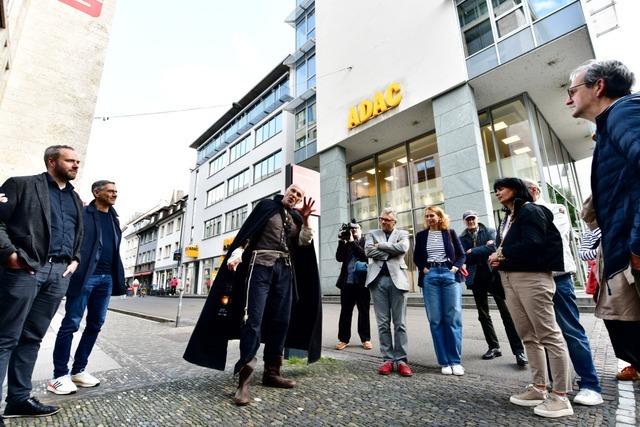 Vermieter und Mieter gemeinsam auf Stadttour: Von Mietschulden bis zum Pfusch am Bau