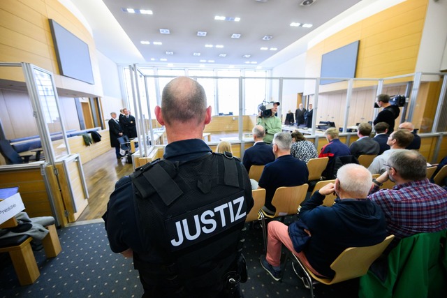 Im Prozess zur VW-Dieselaff&auml;re wu...wei F&auml;llen gab es Bew&auml;hrung.  | Foto: Julian Stratenschulte/dpa Pool/dpa