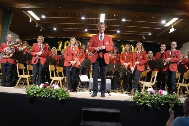 Von London nach Indien: Musikverein Eggenertal auf musikalischer Weltreise