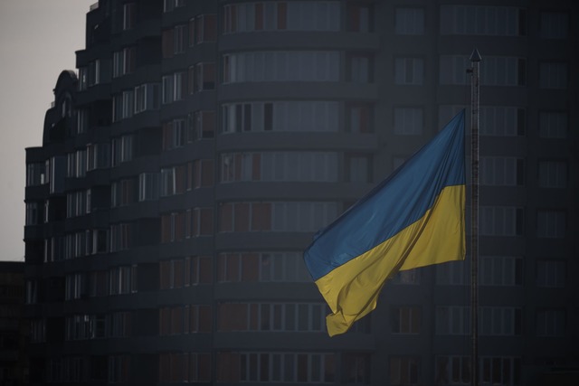 Die ukrainische Stadt Mykolajiw wurde ...ermehrten russischen Drohnenangriffen.  | Foto: Sebastian Gollnow/dpa
