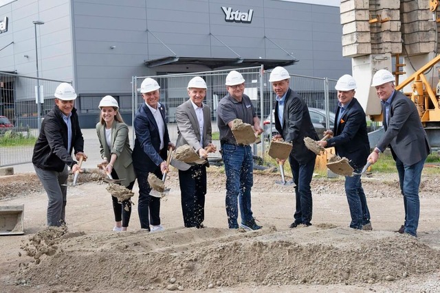 Das Versuchszentrum entsteht in direkt...n Produktionsgebude der Firma Ystral.  | Foto: Volker Mnch