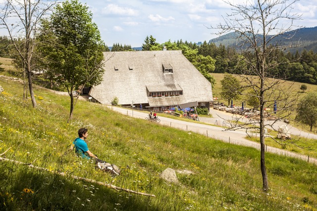 Der Raimartihof ist eines von vielen Ausflugslokalen am Feldbergsteig  | Foto: Hochschwarzwald Tourismus GmbH