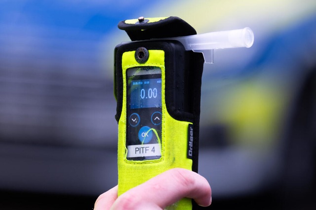 Am Vatertag fahren mehr Menschen als sonst alkoholisiert. | Foto: Soeren Stache (dpa) Am Vatertag fahren mehr Menschen als sonst alkoholisiert. | Foto: Soeren Stache (dpa)