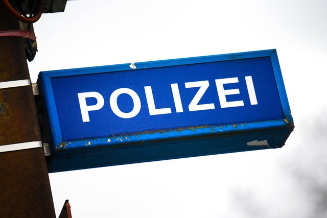 Das Polizeirevier Bad Sckingen sucht nach Zeugen eines Einbruchs.  | Foto: Sina Schuldt (dpa)