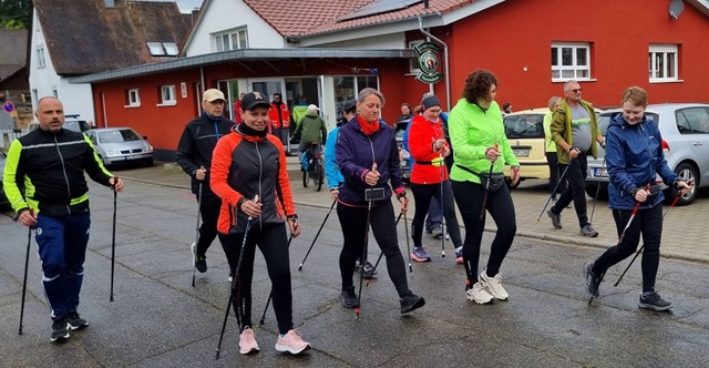 Großen Zuspruch fand der 13. Nordic-Wa...art am Vereinsheim an der Jahnstrasse. | Foto: Dieter Fleig Großen Zuspruch fand der 13. Nordic-Wa...art am Vereinsheim an der Jahnstrasse. | Foto: Dieter Fleig