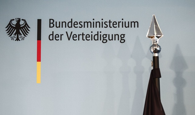 Das Bundesverteidigungsministerium ist...hbar gro&szlig; wie 2012. (Archivbild)  | Foto: Hannes P. Albert/dpa