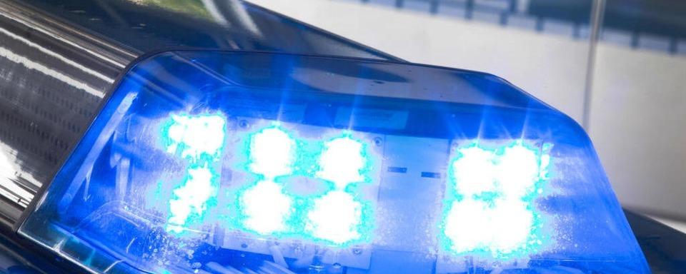 Raub in Nimburg: Polizei stoppt Fluchtfahrzeug bei Vrstetten