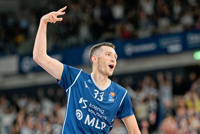 Jubel in Heidelberg. Die Basketballer ...bfinale um die deutsche Meisterschaft.  | Foto: Uwe Anspach/dpa