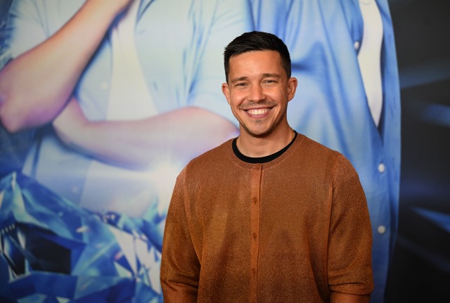 Nico Santos singt in seinem neuen Song...die Bedeutung von Heimat. (Archivbild) | Foto: Felix Hörhager/dpa Nico Santos singt in seinem neuen Song...die Bedeutung von Heimat. (Archivbild) | Foto: Felix Hörhager/dpa