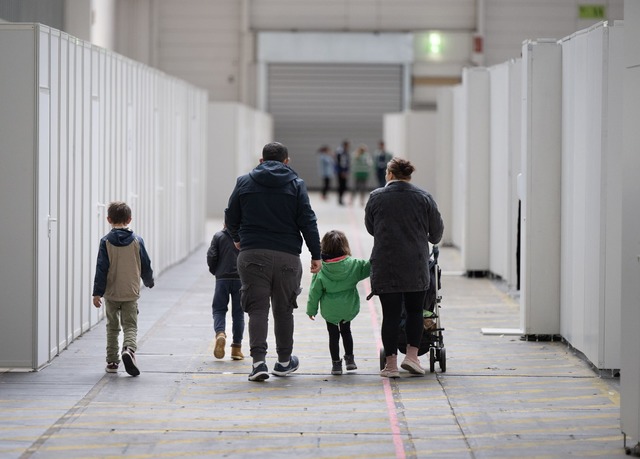 Für viele Kriegsflüchtlinge ...ml;rige zu sich zu holen. (Archivbild) | Foto: Boris Roessler/dpa Für viele Kriegsflüchtlinge ...ml;rige zu sich zu holen. (Archivbild) | Foto: Boris Roessler/dpa