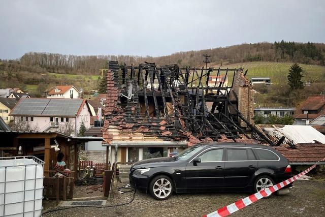 Abgebranntes Haus in der Neujahrsnacht in Kandern: Ursache ist wohl eine Feuerwerksbatterie