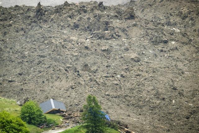 Nach Gletscherabbruch im Ltschental existiert das Dorf Blatten nicht mehr – noch keine Entwarnung