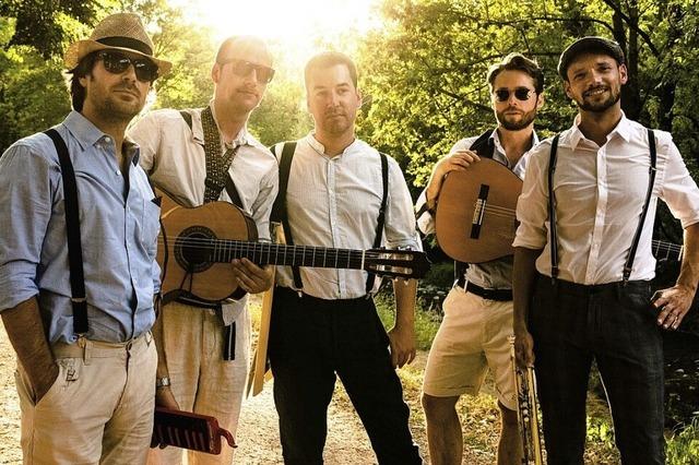 Bei der Premiere der Ettenheimer Weinparty im Gasthaus Lamm spielt die Band 