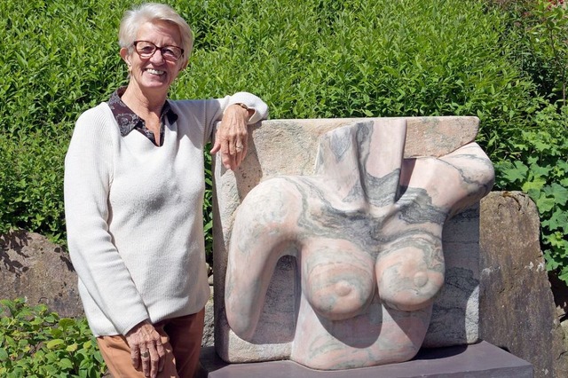 Ria Habets-Buijsse und eine ihrer Skulpturen | Foto: Silke Hartenstein Ria Habets-Buijsse und eine ihrer Skulpturen | Foto: Silke Hartenstein