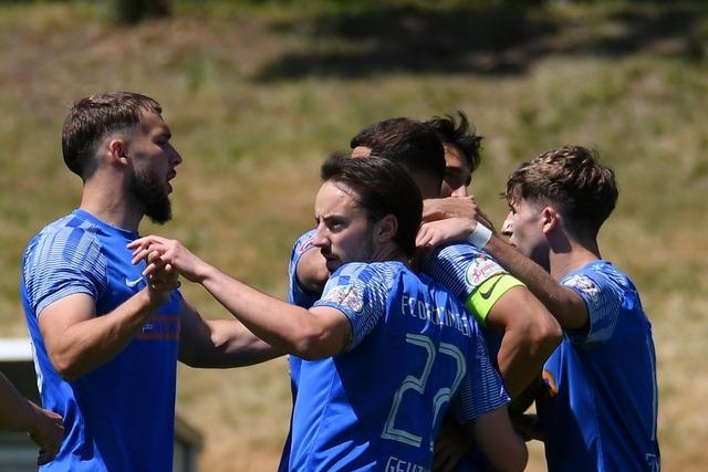Newsblog: FC Denzlingen steigt als Meister in die Oberliga auf, VfR Hausen bejubelt den Klassenerhalt