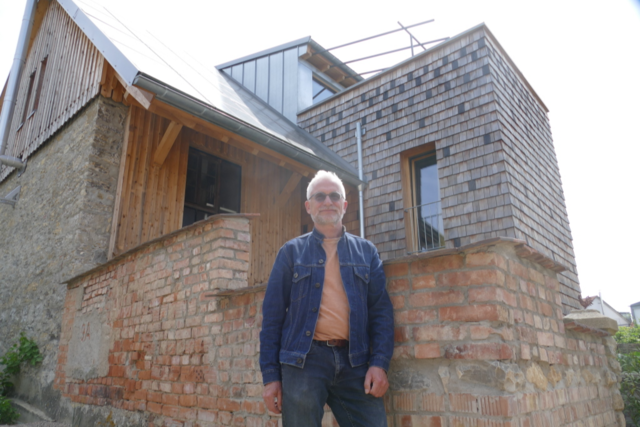 Architekt baut sich in Lrrach eine alte Scheune nachhaltig um