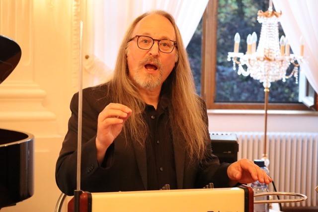 New Yorker Theremin-Spieler im Schwarzwald: "Es ist nichts zwischen dir und dem Instrument"