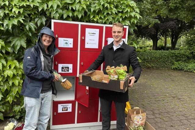 Neuer Fairteilerschrank in Kirchzarten: So leicht lassen sich mit Foodsharing Lebensmittel retten