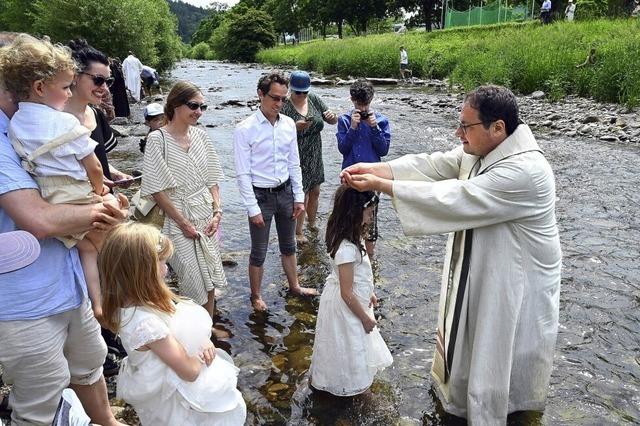 Feier im Fluss