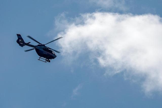 Polizeihubschrauber und Hunde jagen Einbrecher in Kappel-Grafenhausen